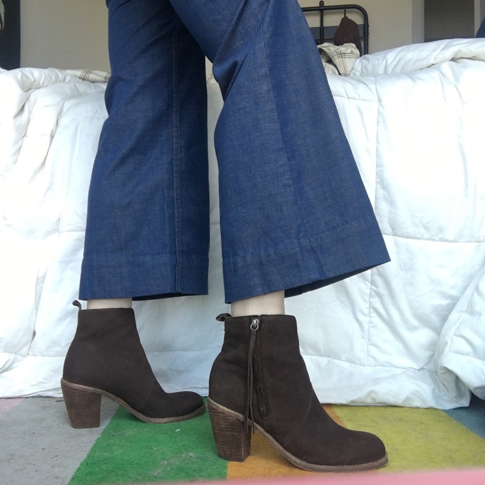 Dolce vita nubuck leather stacked wooden heel boot